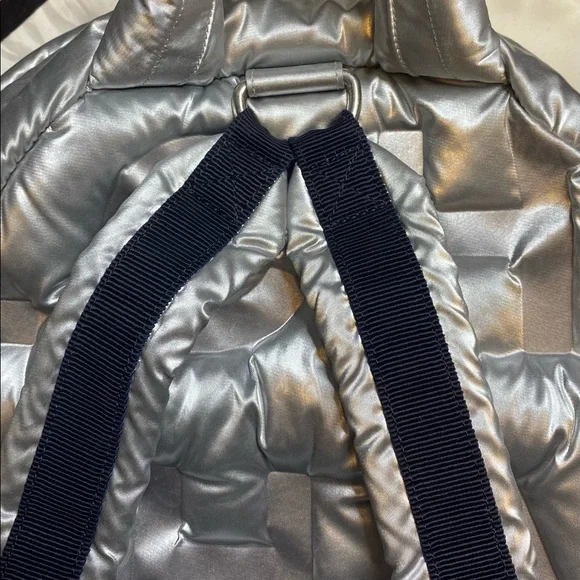 CHANEL✨ - Picture 3 of 6